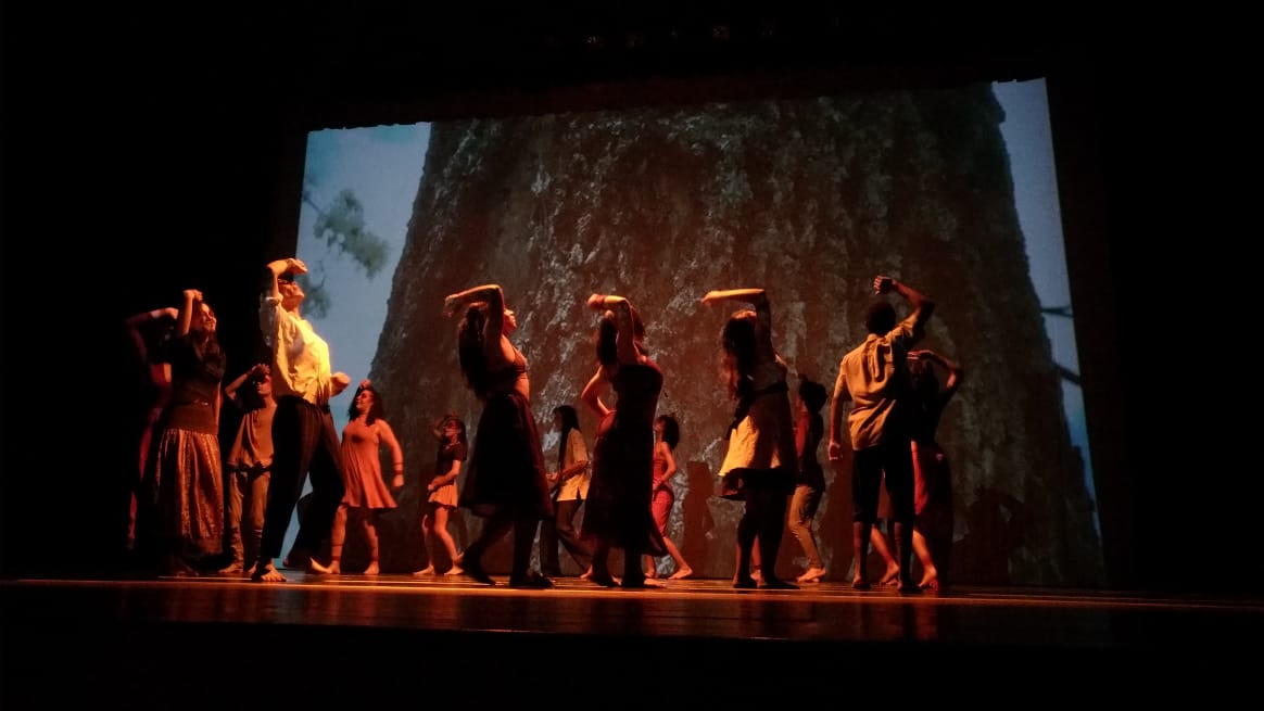 Espetáculo de dança e teatro CORPOCERRADO, uma produção do Grupo de Dança - Teatro (GruDanTe) do IFG, que reúne alunos e professores do Câmpus Goiânia do IFG. (Foto: Divulgação)